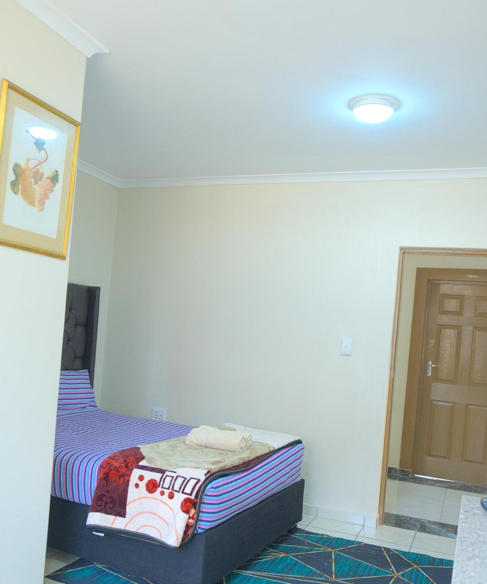 Supa Lodge Parow Kültér fotó